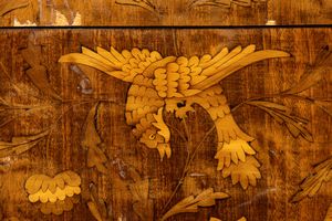 ComÃ² olandese intarsiato  - Asta  Arredi Antichi, Oggetti d'Arte, Curiosities con una selezione di tappeti - Associazione Nazionale - Case d'Asta italiane