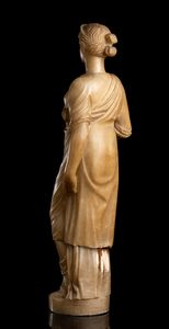 Scultura italiana in alabastro  - Asta  Arredi Antichi, Oggetti d'Arte, Curiosities con una selezione di tappeti - Associazione Nazionale - Case d'Asta italiane