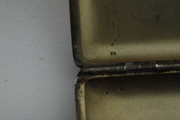 Tre tabacchiere. Francia XX secolo  - Asta Argenti e Icone - Associazione Nazionale - Case d'Asta italiane