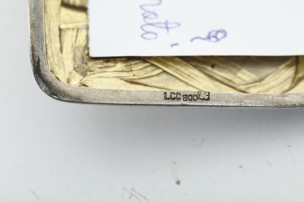 Tre tabacchiere. Francia XX secolo  - Asta Argenti e Icone - Associazione Nazionale - Case d'Asta italiane