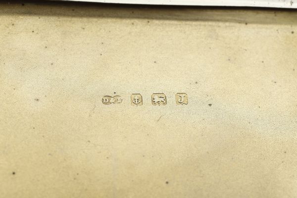 Lotto di 3 tabacchiere. Inghilterra e Germania XIX-XX secolo  - Asta Argenti e Icone - Associazione Nazionale - Case d'Asta italiane