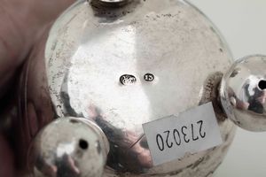 Bicchiere. Argento fuso, sbalzato e cesellato. Impero austro ungarico XIX secolo  - Asta Argenti e Icone - Associazione Nazionale - Case d'Asta italiane