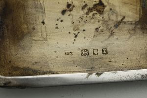 Lotto di 3 tabacchiere. Inghilterra e Germania XIX-XX secolo  - Asta Argenti e Icone - Associazione Nazionale - Case d'Asta italiane