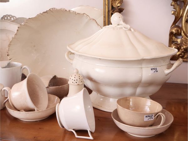 Miscellanea di accessori per la tavola in terraglia e ceramica  - Asta Dimore fiorentine - Associazione Nazionale - Case d'Asta italiane