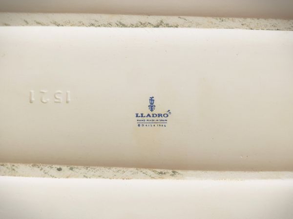 Grande gruppo in porcellana policroma, Llandr�  - Asta Dimore fiorentine - Associazione Nazionale - Case d'Asta italiane