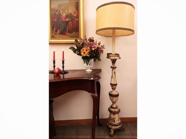 Torciera in legno laccato bianco  - Asta Dimore fiorentine - Associazione Nazionale - Case d'Asta italiane