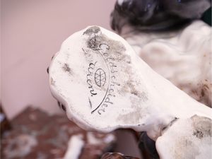 Grande gruppo in ceramica policroma, Goldscheider  - Asta Dimore fiorentine - Associazione Nazionale - Case d'Asta italiane