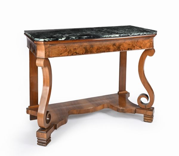 Console in noce, seconda metà del XIX secolo  - Asta Collezioni Private - Mobili, Oggetti d'Arte e Dipinti Antichi e del XIX Secolo - Associazione Nazionale - Case d'Asta italiane
