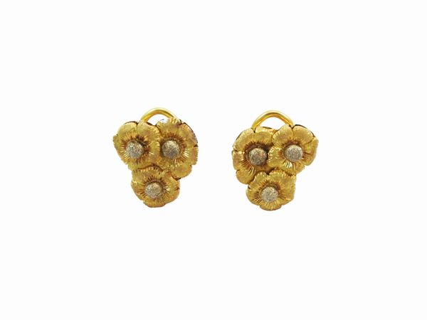 Orecchini in oro giallo  - Asta I gioielli di Rosa Segreto Annigoni - Associazione Nazionale - Case d'Asta italiane