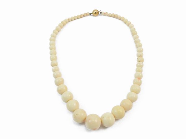 Collana in corallo bianco degradé  - Asta I gioielli di Rosa Segreto Annigoni - Associazione Nazionale - Case d'Asta italiane