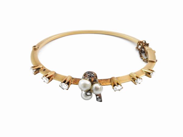 Bracciale rigido in oro rosso con diamanti e perle  - Asta I gioielli di Rosa Segreto Annigoni - Associazione Nazionale - Case d'Asta italiane
