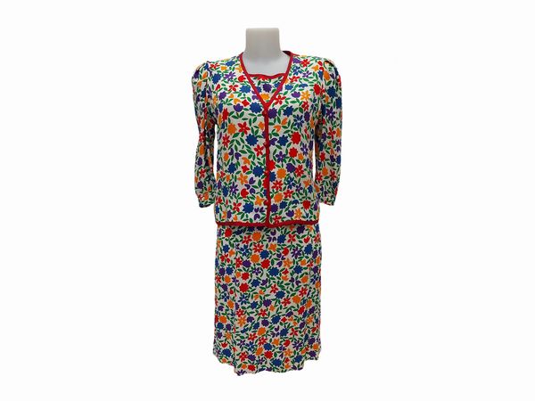 Saint Laurent rive gauche - Tailleur tre pezzi in crepe di seta a motivo floreale su fondo bianco  - Asta Vintagemania - Associazione Nazionale - Case d'Asta italiane