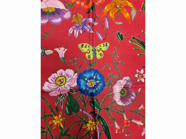Gucci - Foulard in seta Flora by Vittorio Accornero  - Asta Vintagemania - Associazione Nazionale - Case d'Asta italiane