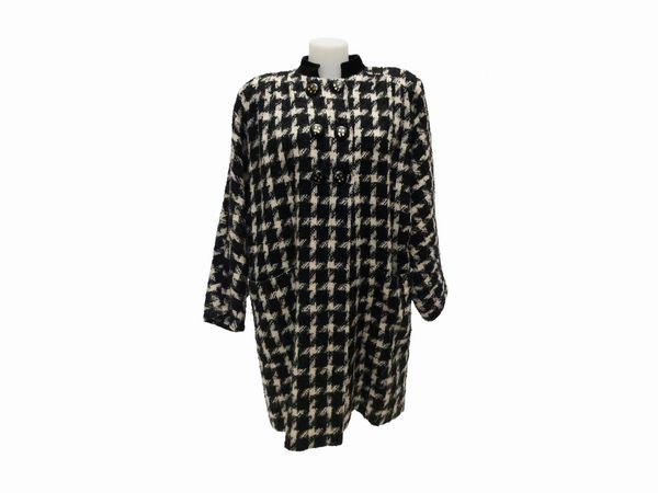 Valentino - Cappotto in lana bouclé pied de poule bianco e nero  - Asta Vintagemania - Associazione Nazionale - Case d'Asta italiane