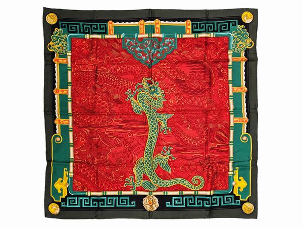 Must de Cartier - Foulard in seta Le dragon Mystérieux  - Asta Vintagemania - Associazione Nazionale - Case d'Asta italiane