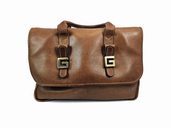 Gherardini - Borsa a spalla in pelle color cuoio  - Asta Vintagemania - Associazione Nazionale - Case d'Asta italiane