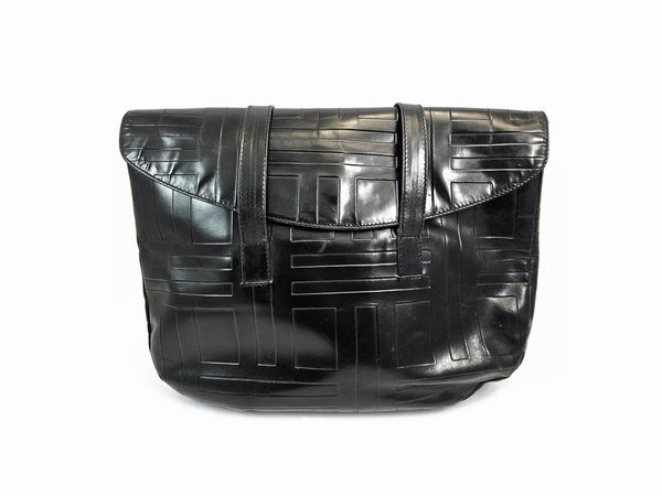 Prada - Borsa a spalla in vitello spazzolato nero  - Asta Vintagemania - Associazione Nazionale - Case d'Asta italiane