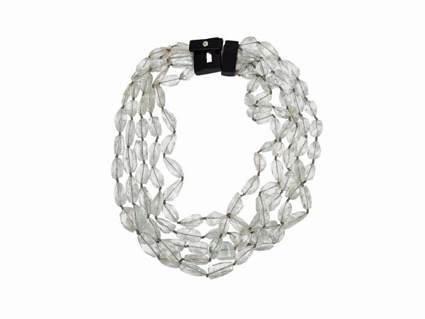 Collana multifilo in cristallo di rocca con fermezza in ambroide  - Asta Vintagemania - Associazione Nazionale - Case d'Asta italiane