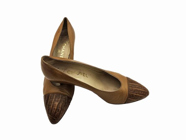 Chanel - Decolleté in pelle cognac  - Asta Vintagemania - Associazione Nazionale - Case d'Asta italiane