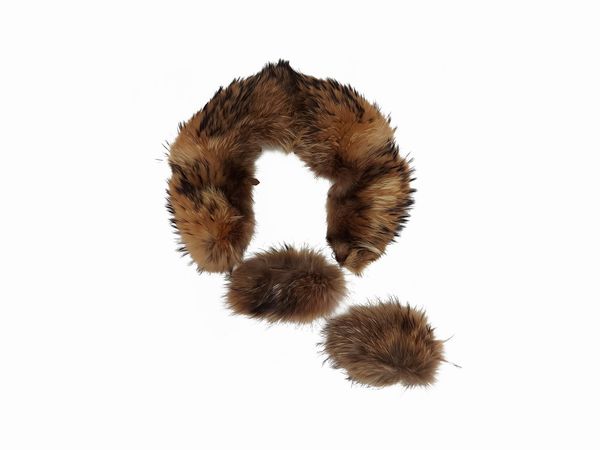 Collo e manicotti in pelliccia di volpe  - Asta Vintagemania - Associazione Nazionale - Case d'Asta italiane