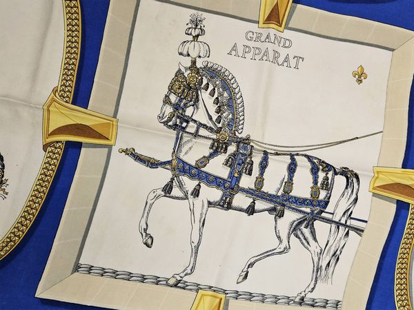 Hermès - Foulard in seta Grand Apparat by Hacques Eudel  - Asta Vintagemania - Associazione Nazionale - Case d'Asta italiane