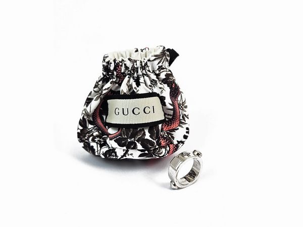 Gucci - Anello in argento 925  - Asta Vintagemania - Associazione Nazionale - Case d'Asta italiane
