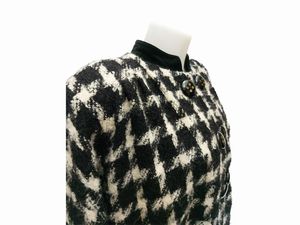 Valentino - Cappotto in lana bouclé pied de poule bianco e nero  - Asta Vintagemania - Associazione Nazionale - Case d'Asta italiane
