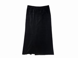 Due gonne midi in velluto liscio nero  - Asta Vintagemania - Associazione Nazionale - Case d'Asta italiane