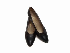 Chanel - Decolleté in pelle bicolore marrone e nero  - Asta Vintagemania - Associazione Nazionale - Case d'Asta italiane