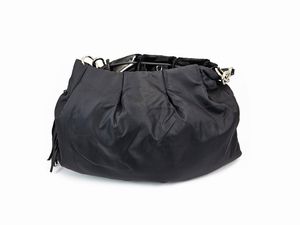 Furla - Borsa a tracolla in tessuto e vernice nera  - Asta Vintagemania - Associazione Nazionale - Case d'Asta italiane