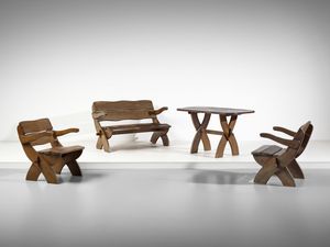 MANIFATTURA ITALIANA - Salottino composto da un divanetto, due poltroncine e un tavolo