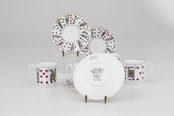Set elisabettiano di quattro tazze e piattini di demeritasse in porcellana fine Staffordshire, entro scatola originale  - Asta Antiquariato - Associazione Nazionale - Case d'Asta italiane
