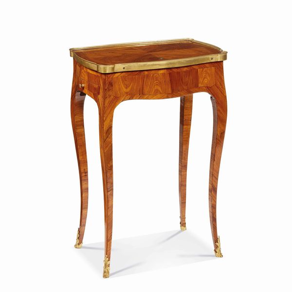 TAVOLINO SCRITTOIO, GENOVA, SECOLO XVIII  - Asta INTERNATIONAL FINE ART - Associazione Nazionale - Case d'Asta italiane