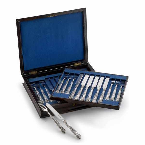 SERVITO DI POSATE DA DOLCE, SHEFFIELD, 1832, ARGENTIERE ALEXANDER HUNT  - Asta Argenti italiani ed europei - Associazione Nazionale - Case d'Asta italiane