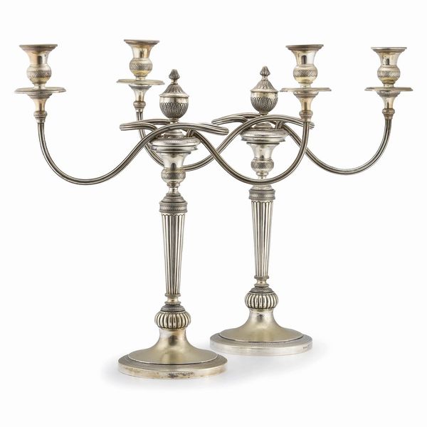 COPPIA DI CANDELABRI, MILANO, SECOLO XX  - Asta Argenti italiani ed europei - Associazione Nazionale - Case d'Asta italiane