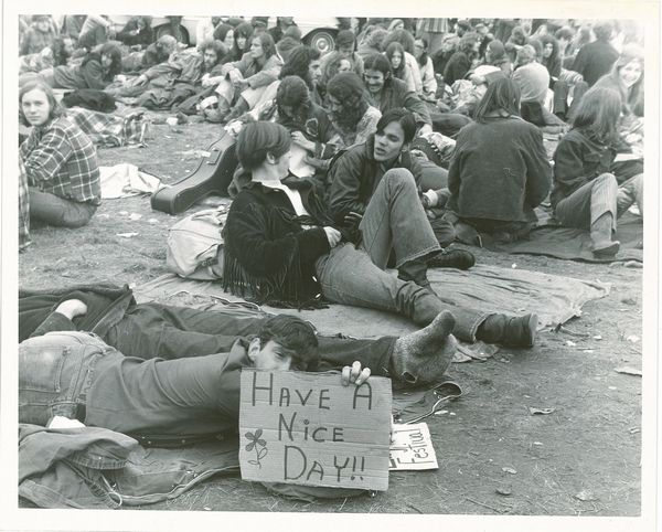 Guy L. Stulz : lotto di 5 fotografie Senza titolo (Laguna Beach Rock)  - Asta Fotografia - Associazione Nazionale - Case d'Asta italiane