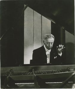 Yousuf Karsh Karsh of Ottawa - Arthur Rubinstein