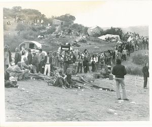 Guy L. Stulz : lotto di 5 fotografie Senza titolo (Laguna Beach Rock)  - Asta Fotografia - Associazione Nazionale - Case d'Asta italiane