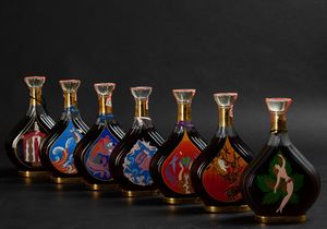 Courvoisier, Cognac Extra Collection Ert Edizione Limitata Distillation  - Asta Vini Pregiati e da Collezione - Associazione Nazionale - Case d'Asta italiane