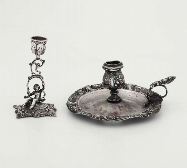 Bugia e candeliere in argento, manifattura del XX secolo  - Asta Argenti | Asta a Tempo - Associazione Nazionale - Case d'Asta italiane