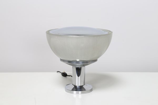 MAZZA SERGIO (n. 1931) : Lampada da tavolo modello Marpessa, produzione Artemide, 1966.  - Asta ASTA 291 - DESIGN (online) - Associazione Nazionale - Case d'Asta italiane