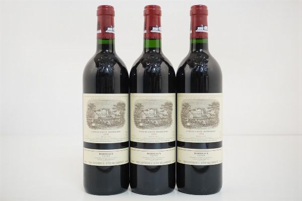 Château Lafite Rothschild 1998  - Asta VINI PREGIATI E DISTILLATI DA COLLEZIONE - Associazione Nazionale - Case d'Asta italiane