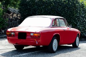 Alfa Romeo : 2000 GT Veloce (Bertone)  - Asta Automobili sportive e da competizione - Associazione Nazionale - Case d'Asta italiane