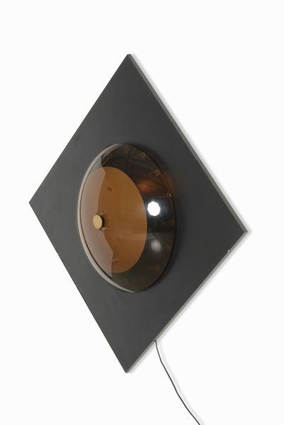 Lampada da parete con struttura in legno e perspex.  - Asta Design Lab - Associazione Nazionale - Case d'Asta italiane