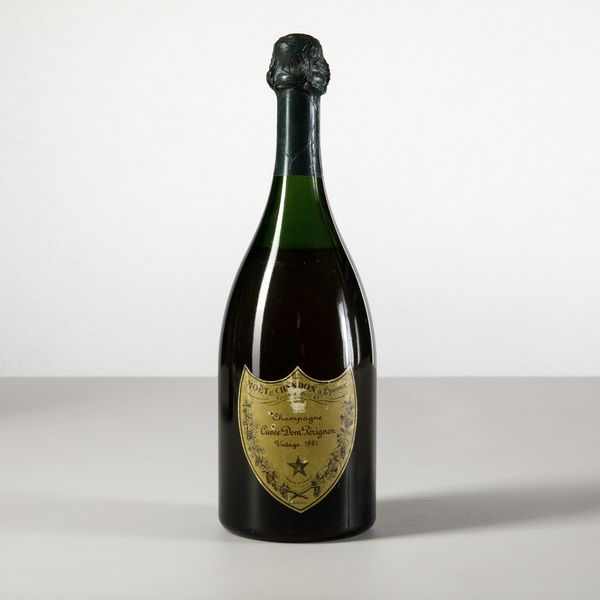 Moet et Chandon, Dom Perignon  - Asta Heritage. Vini e Distillati da Collezione - Associazione Nazionale - Case d'Asta italiane