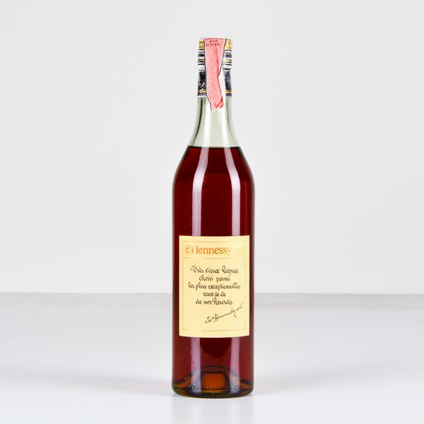 Hennessy, Cognac numero uno  - Asta Heritage. Vini e Distillati da Collezione - Associazione Nazionale - Case d'Asta italiane