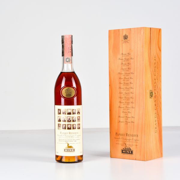 Hine, Grande Champagne Cognac Family Reserve  - Asta Heritage. Vini e Distillati da Collezione - Associazione Nazionale - Case d'Asta italiane