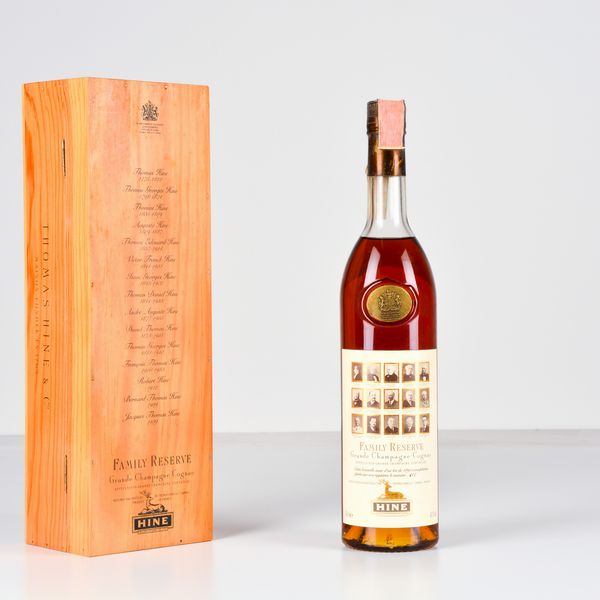 Hine, Grande Champagne Cognac Family Reserve  - Asta Heritage. Vini e Distillati da Collezione - Associazione Nazionale - Case d'Asta italiane