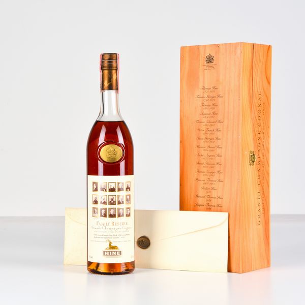 Hine, Grande Champagne Cognac Family Reserve  - Asta Heritage. Vini e Distillati da Collezione - Associazione Nazionale - Case d'Asta italiane