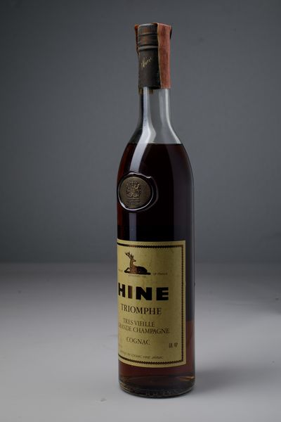 Hine, Grande Champagne Cognac Tres Vieille Triomphe  - Asta Heritage. Vini e Distillati da Collezione - Associazione Nazionale - Case d'Asta italiane